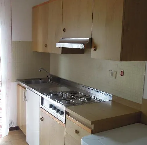 アパート In A With Swimming Pool *