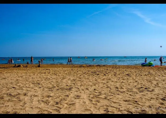 In A With Swimming Pool Апартаменти