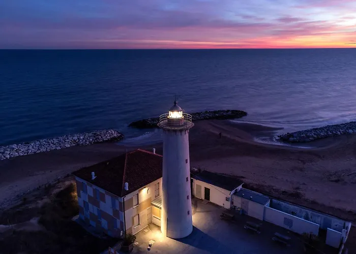 In A With Swimming Pool Апартаменти *